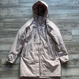 Helly Hansen Women's Light Pink Hooded spring/fall coat